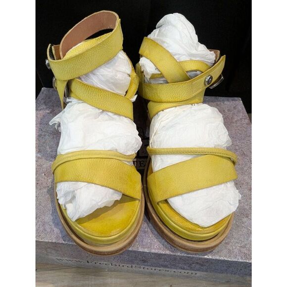 A.S.98 Lobos in Yellow! - Picture 3 of 9